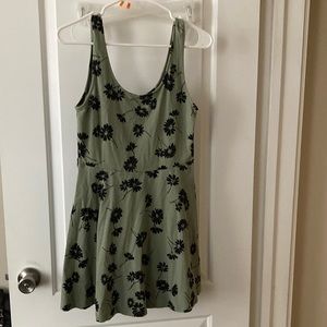 Forever 21 dress .  32” length  17” from armpit to armpit